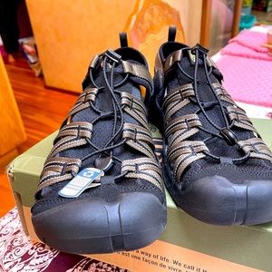 BNIB Keen Men’s Olive Driftcreek H2 Sandals, 12